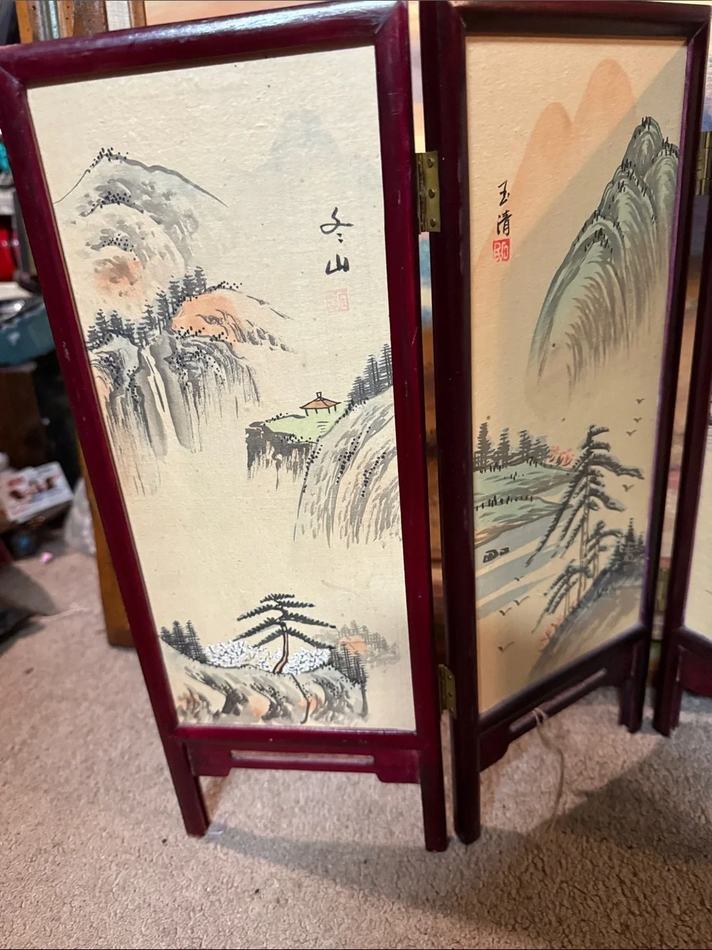 vintage Asian 4-panel tabletop screen features hand-painted silk panels